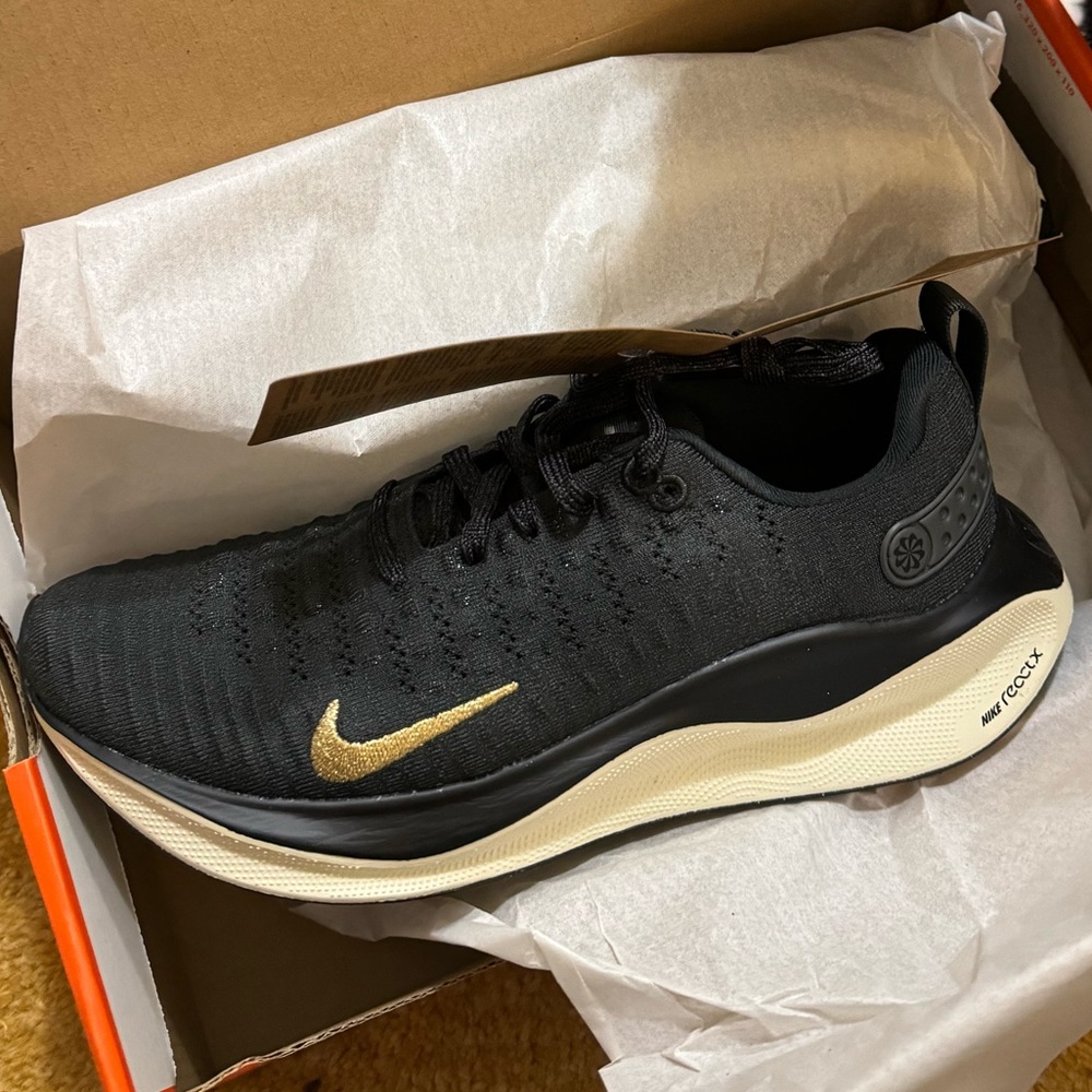 Nike Women's InfinityRN 4 Running Shoes